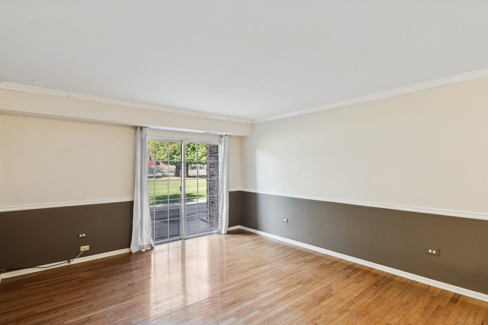 1633 N Windsor Drive #113, Arlington Heights, IL 60004