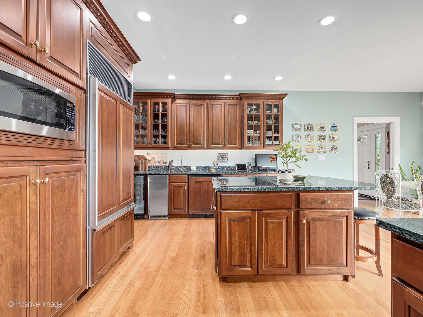 802 Kenmare Drive, Burr Ridge, IL 60527