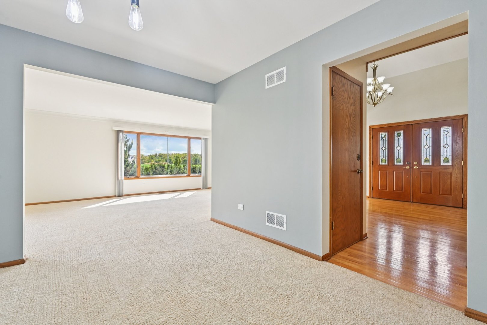 23045 S Wirth Lane, Frankfort, IL 60423