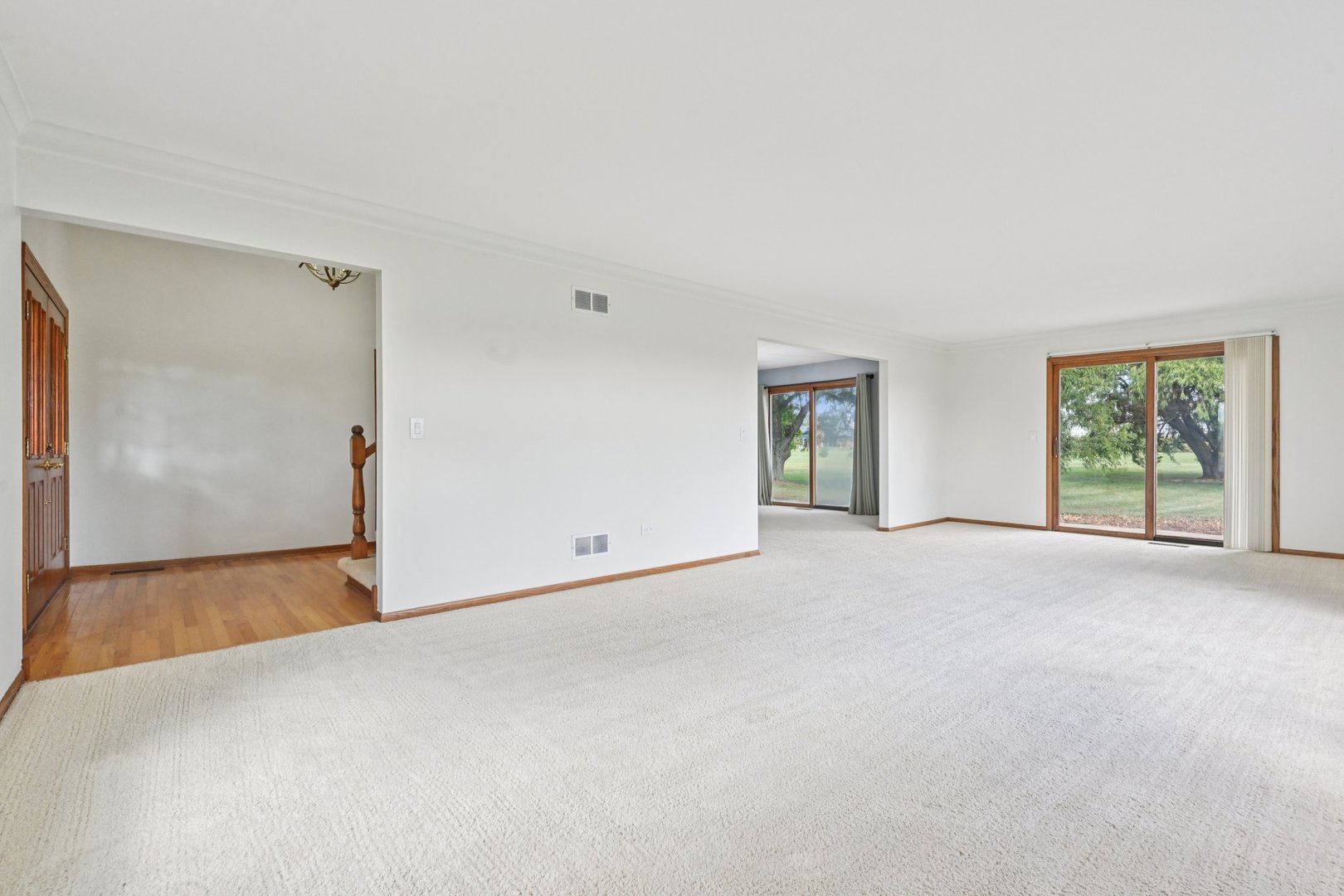 23045 S Wirth Lane, Frankfort, IL 60423