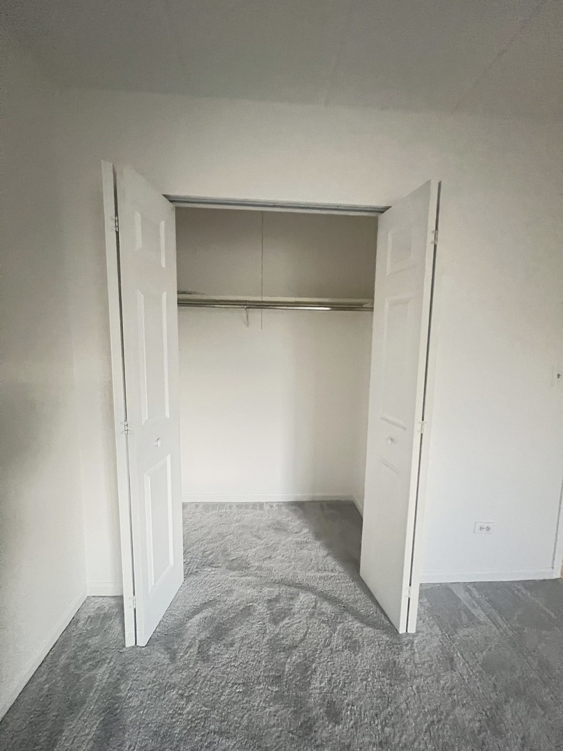 228 E Bailey Road #H, Naperville, IL 60565