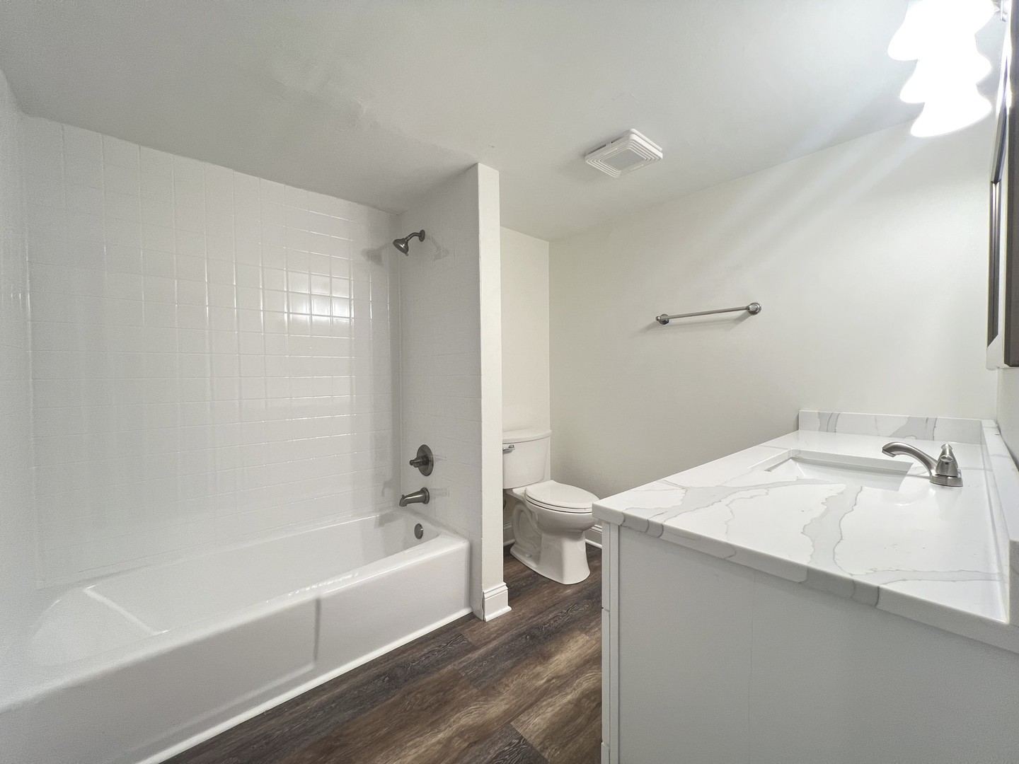 228 E Bailey Road #H, Naperville, IL 60565