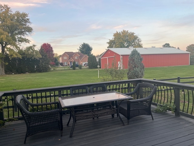 16W764 Hawthorne Court, Willowbrook, IL 60527