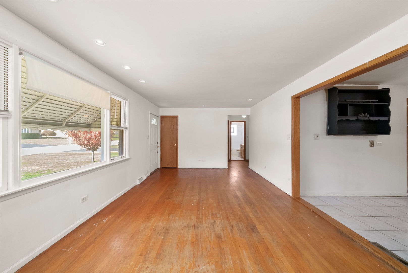 8521 S 83rd Avenue, Hickory Hills, IL 60457