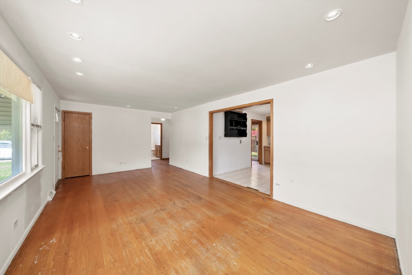 8521 S 83rd Avenue, Hickory Hills, IL 60457