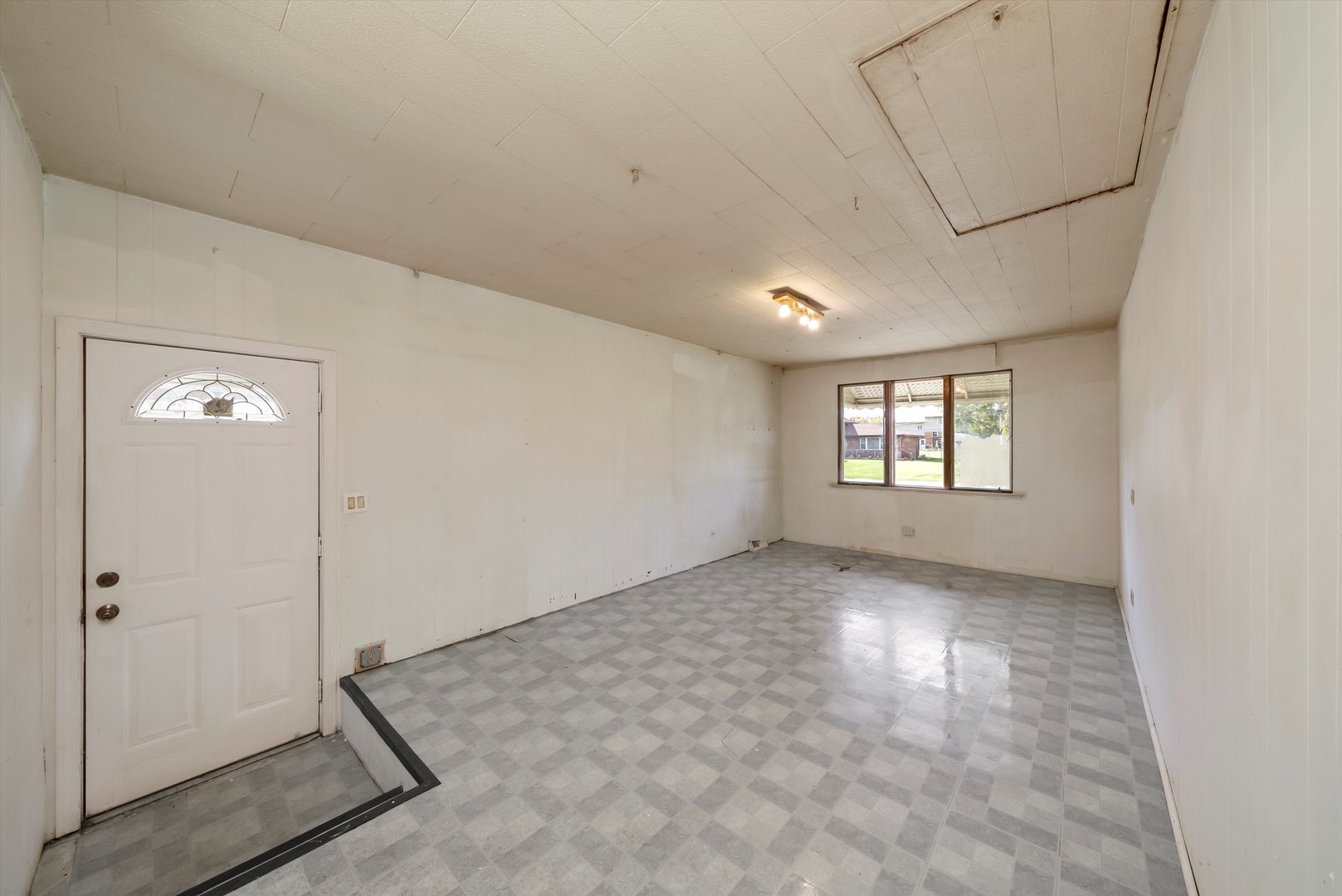 8521 S 83rd Avenue, Hickory Hills, IL 60457