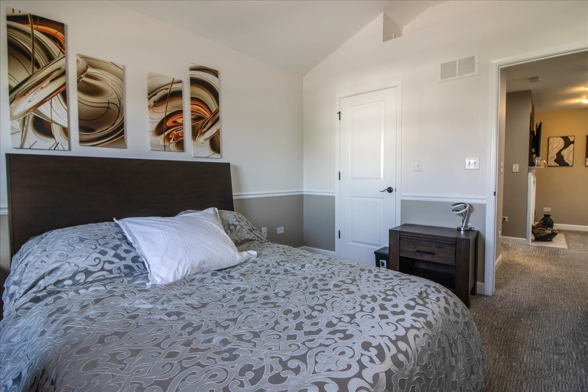 2783 Blakely Lane, Naperville, IL 60540