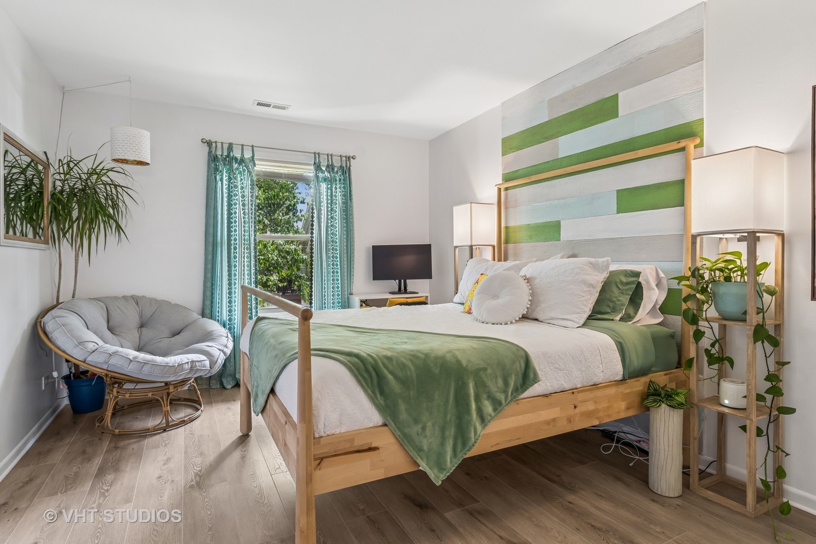 1336 McDowell Road #201, Naperville, IL 60563