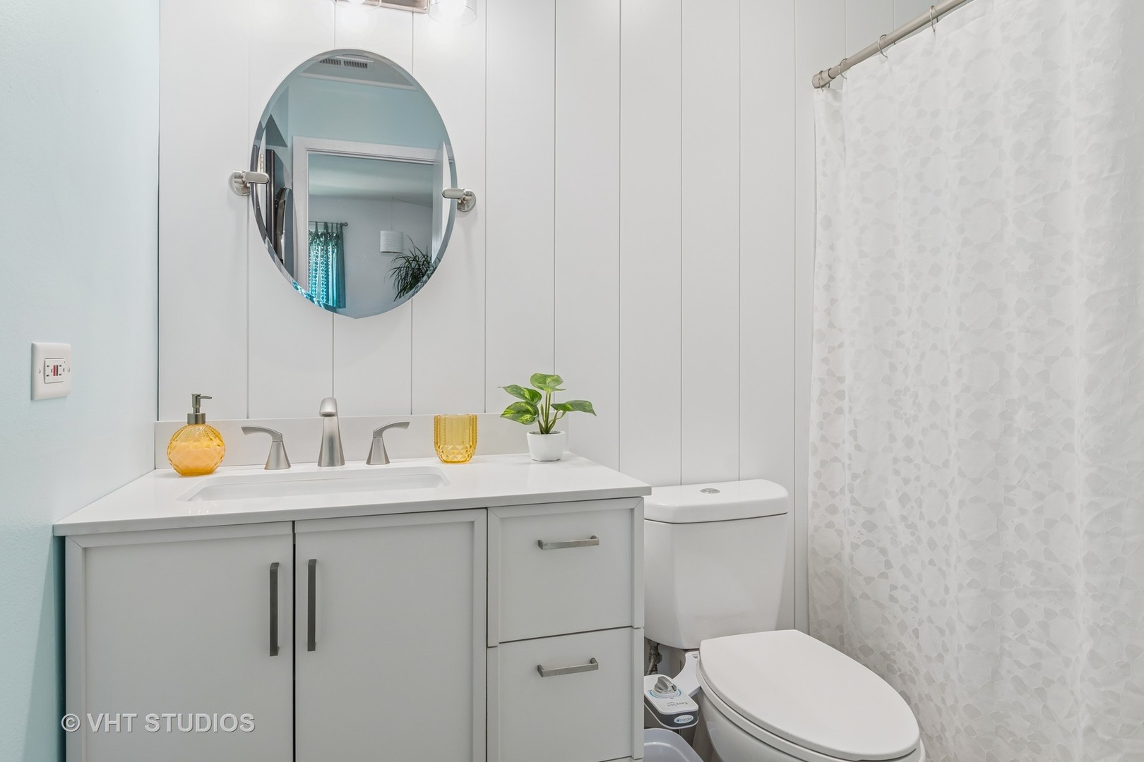 1336 McDowell Road #201, Naperville, IL 60563