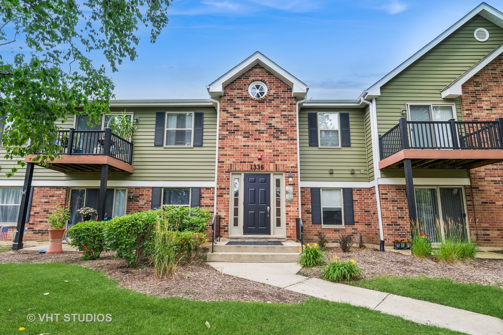 1336 McDowell Road #201, Naperville, IL 60563