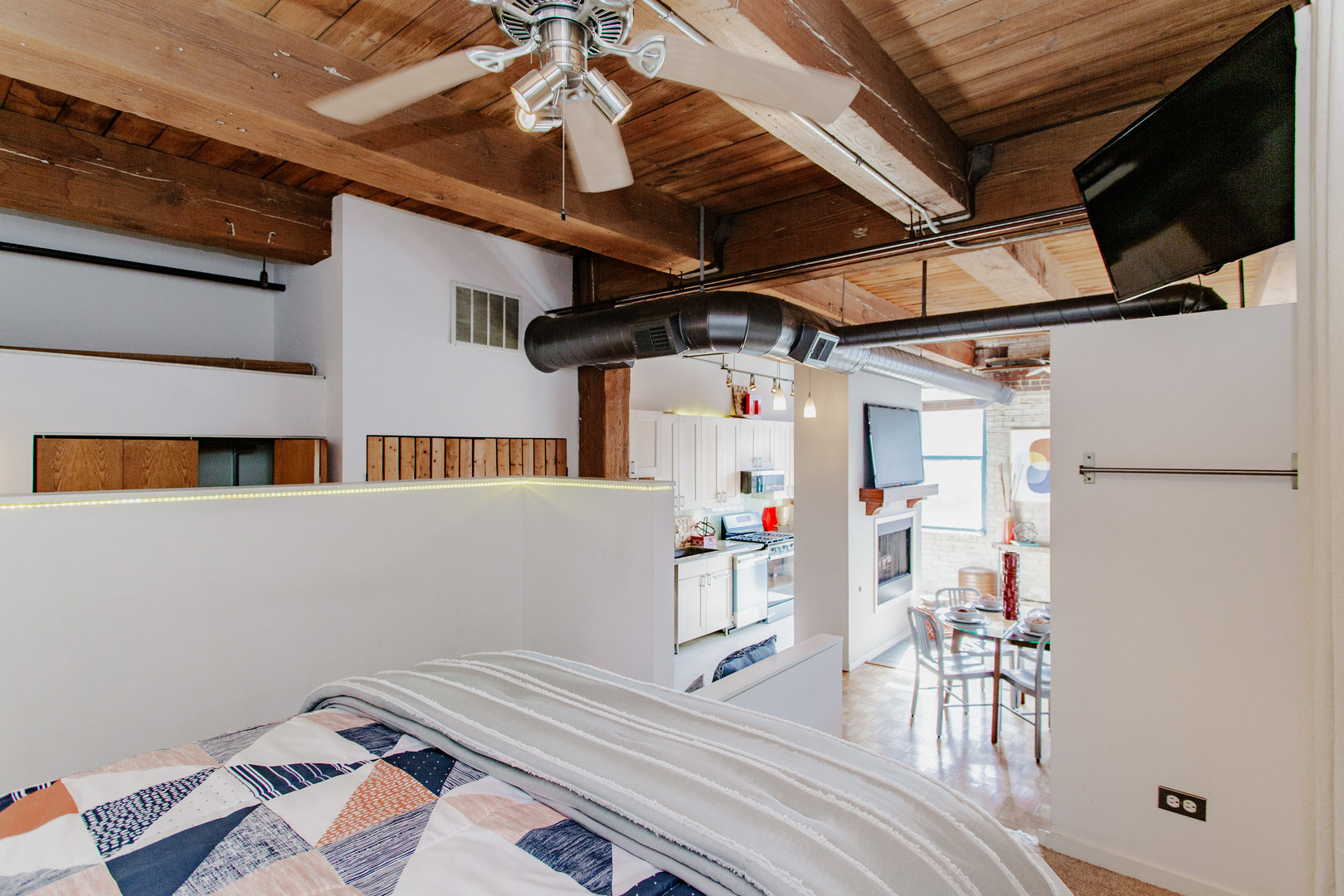 4745 N Ravenswood Avenue #210, Chicago, IL 60640