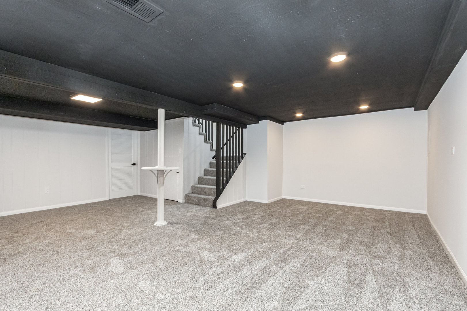 597 Eric Way, Bolingbrook, IL 60440