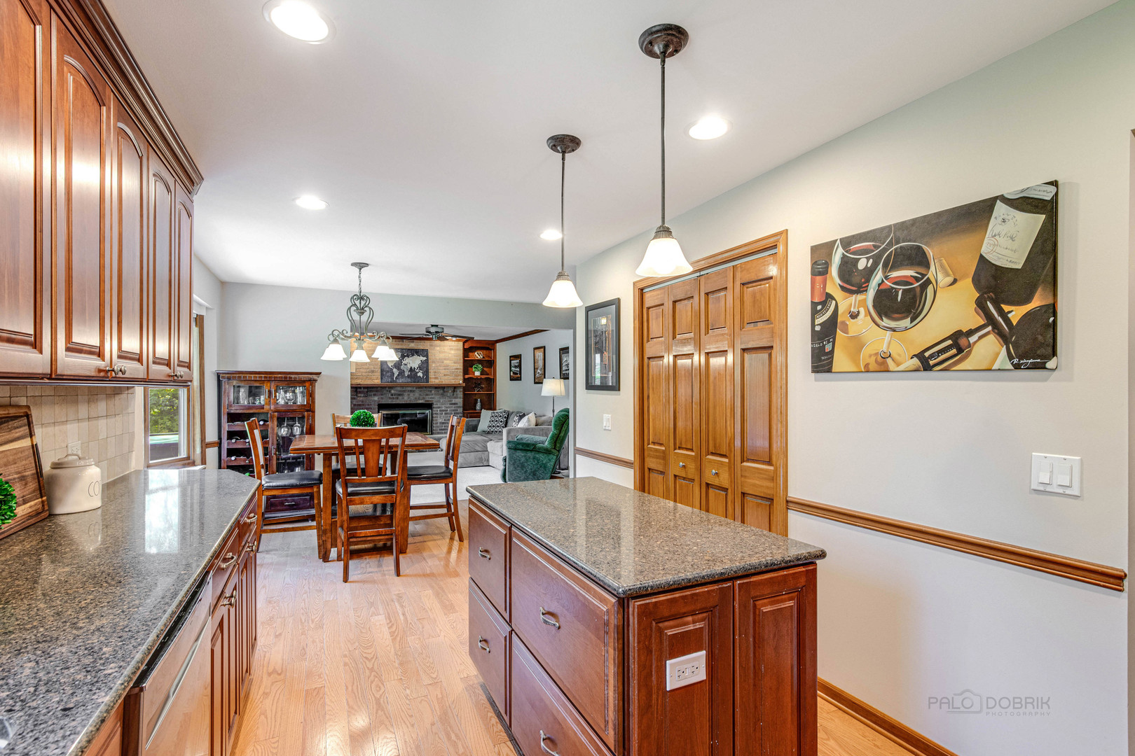 619 N California Avenue, Mundelein, IL 60060