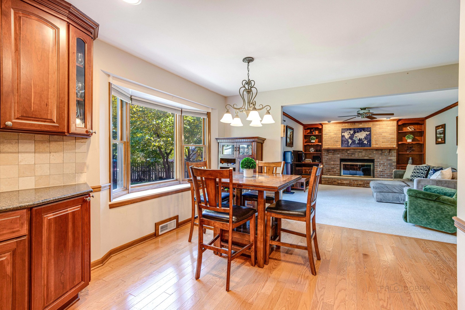 619 N California Avenue, Mundelein, IL 60060