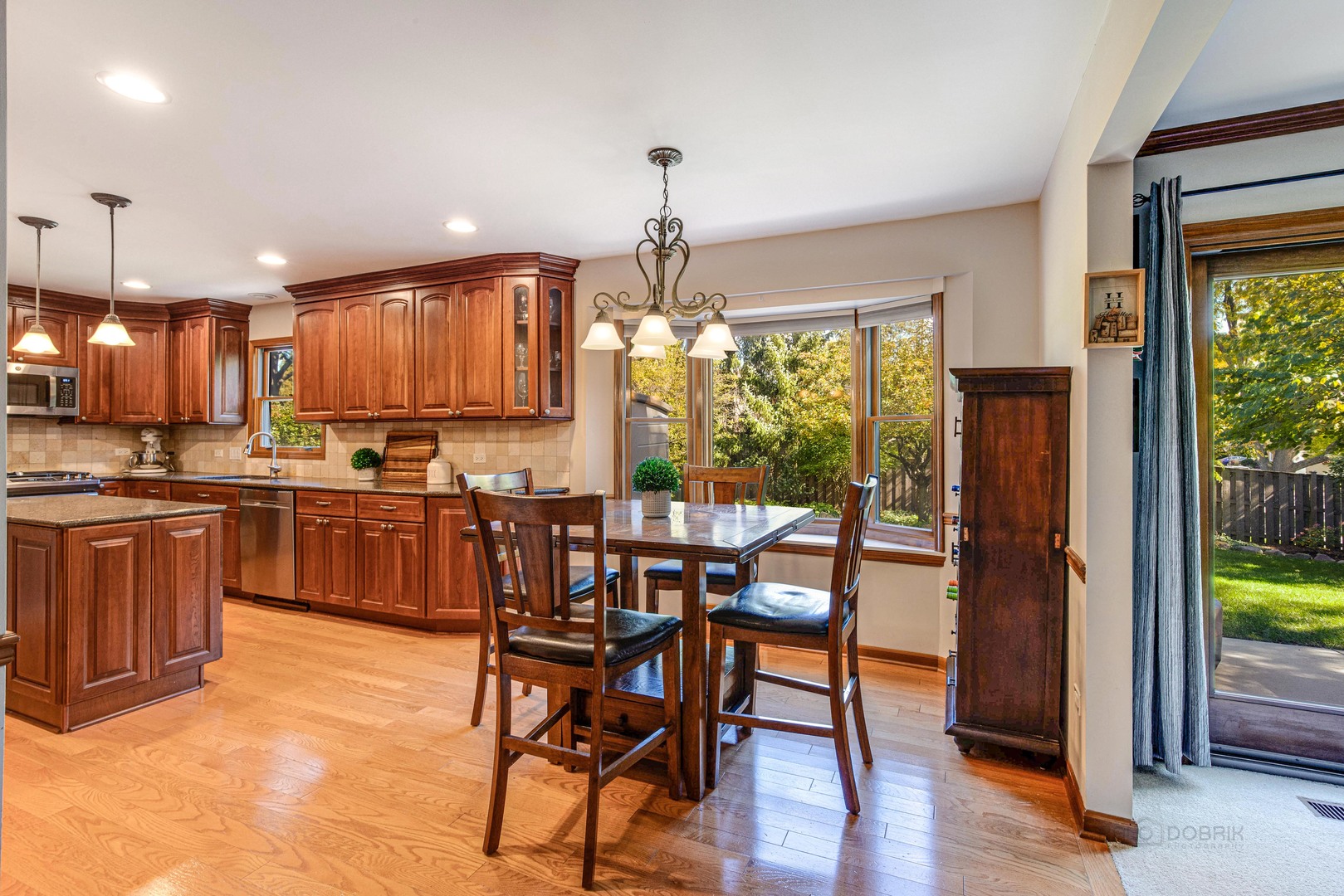 619 N California Avenue, Mundelein, IL 60060