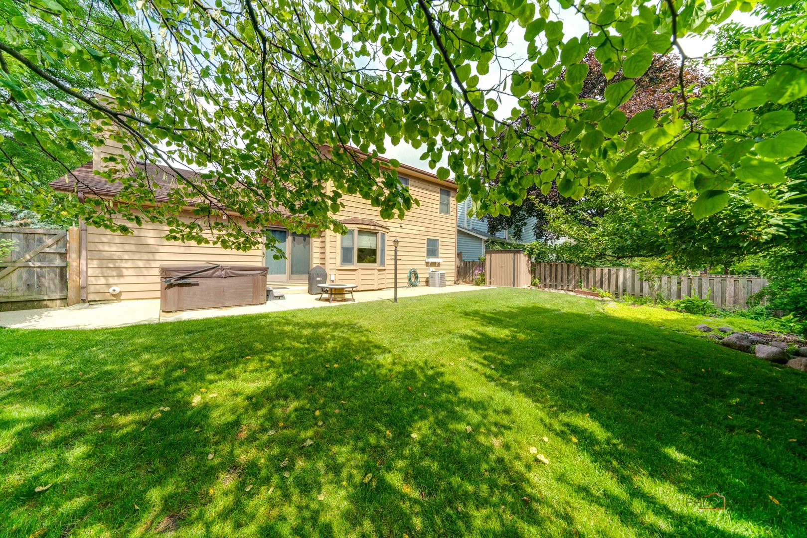 619 N California Avenue, Mundelein, IL 60060