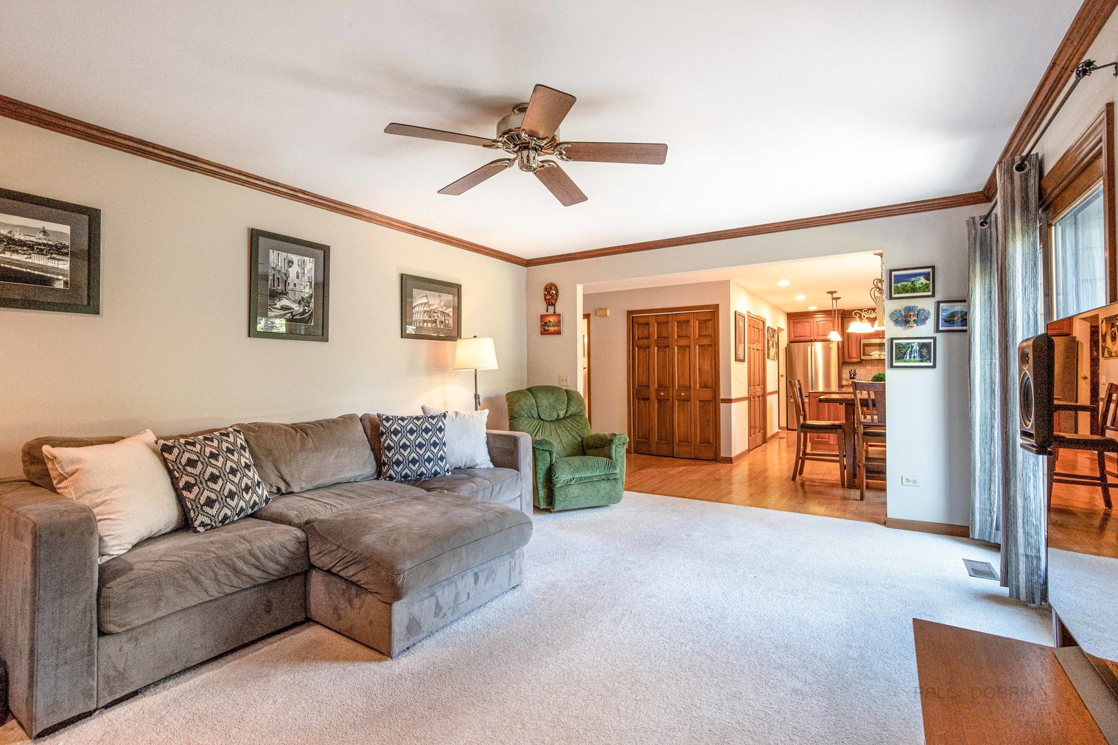 619 N California Avenue, Mundelein, IL 60060