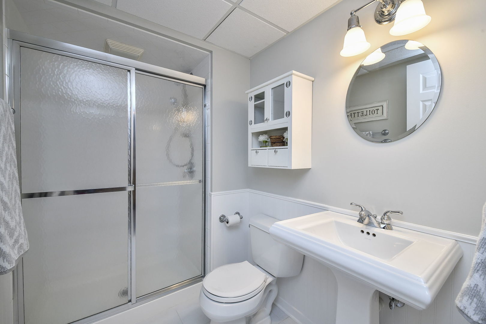 26W276 Thorngate Lane, Winfield, IL 60190