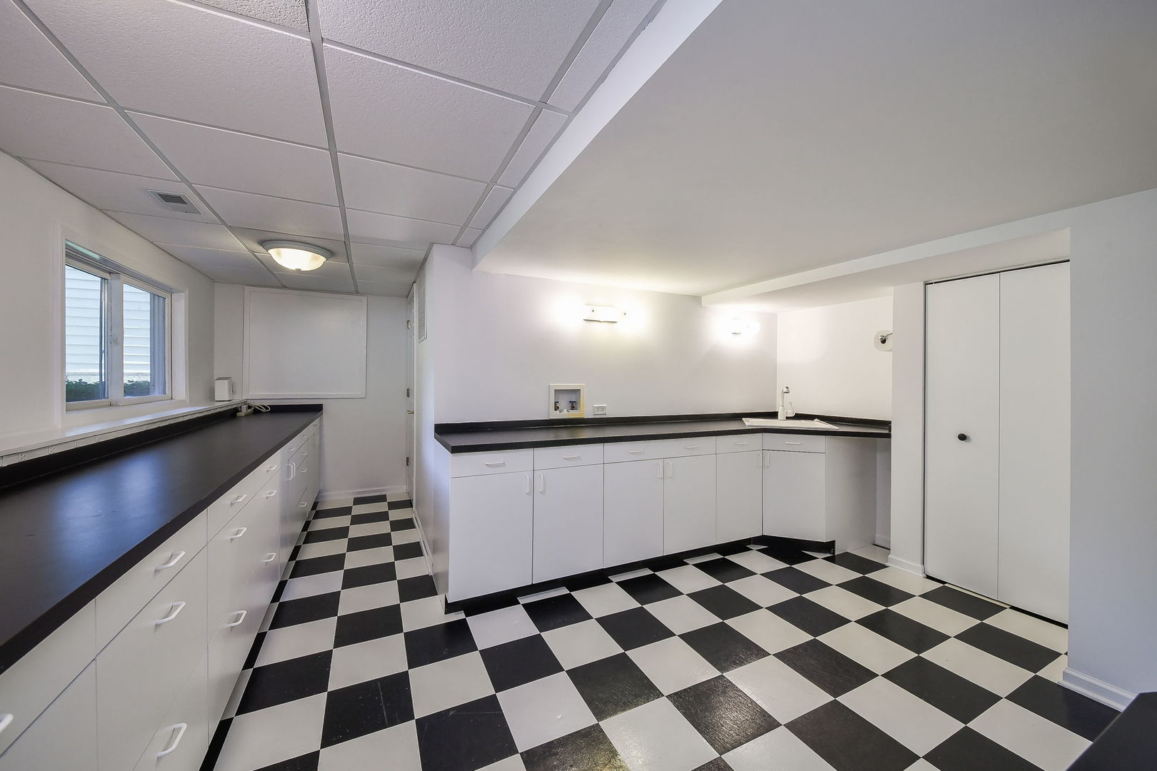 26W276 Thorngate Lane, Winfield, IL 60190