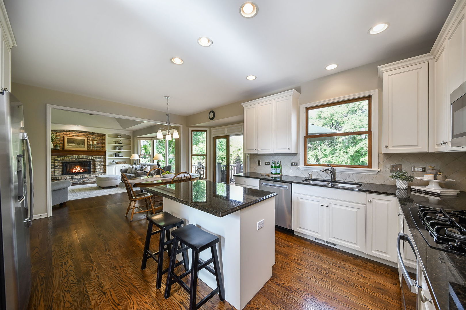 26W276 Thorngate Lane, Winfield, IL 60190