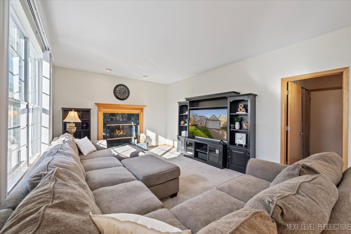 267 Chatsworth Avenue, Sugar Grove, IL 60554