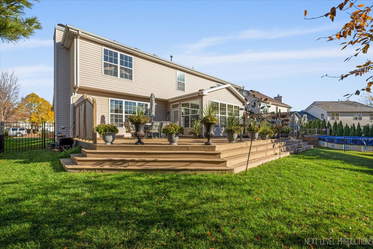 267 Chatsworth Avenue, Sugar Grove, IL 60554