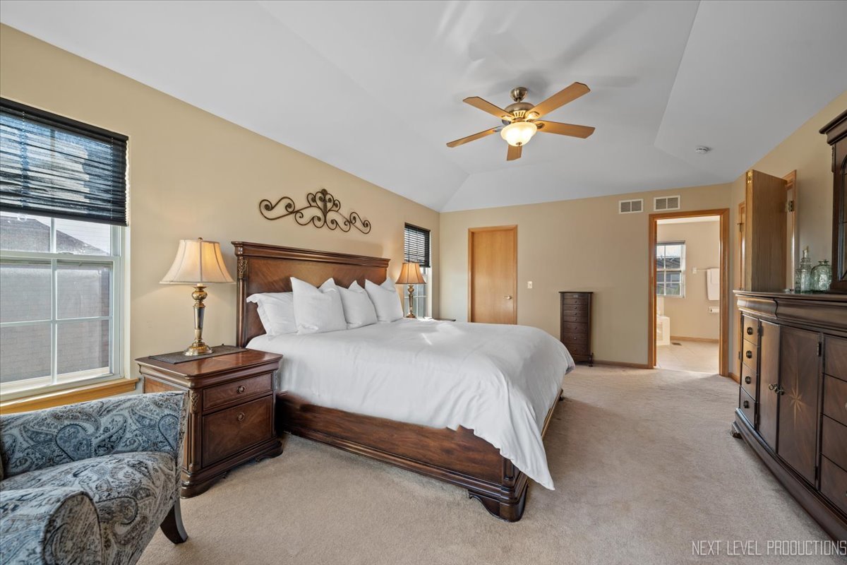 267 Chatsworth Avenue, Sugar Grove, IL 60554