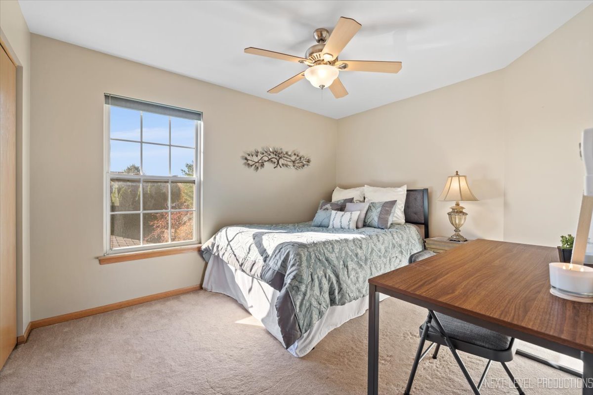 267 Chatsworth Avenue, Sugar Grove, IL 60554