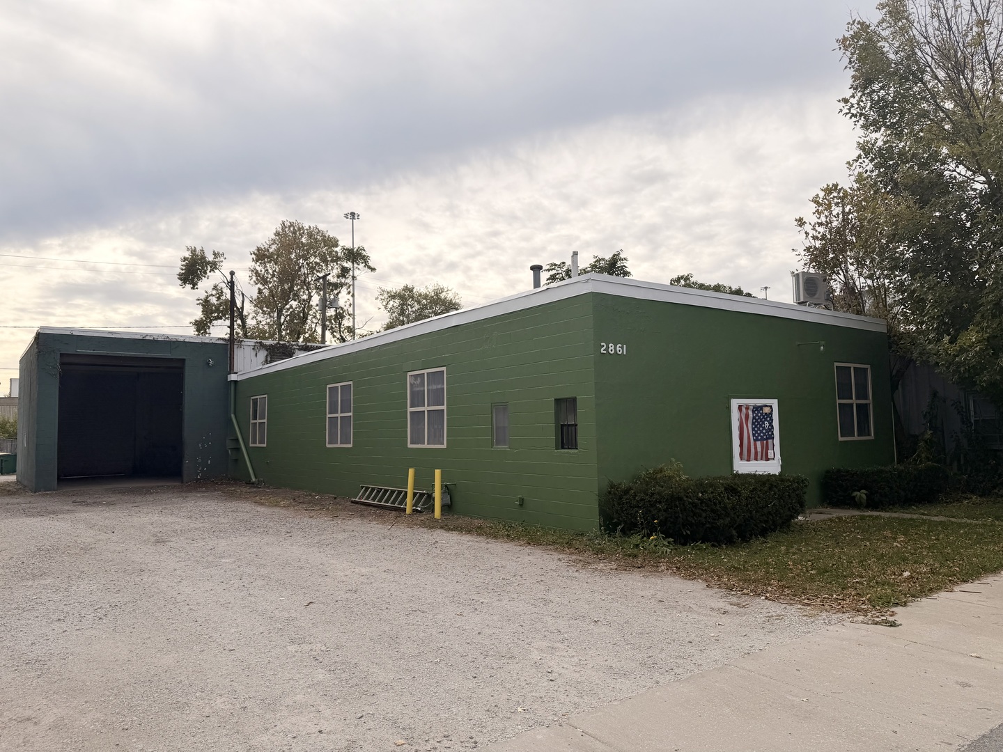 2861 Bernice Road, Lansing, IL 60438