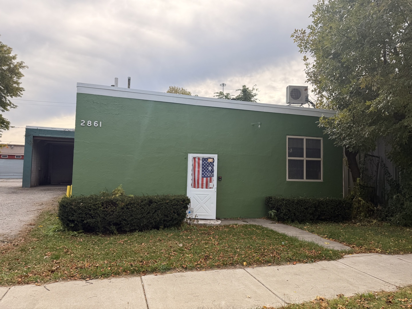 2861 Bernice Road, Lansing, IL 60438