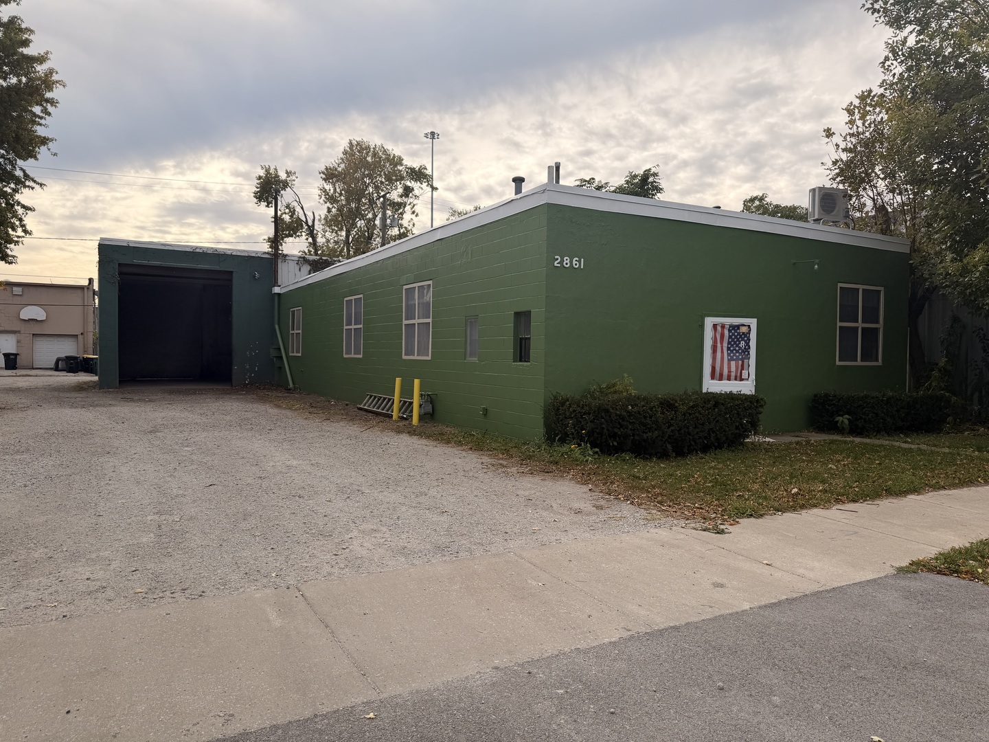 2861 Bernice Road, Lansing, IL 60438