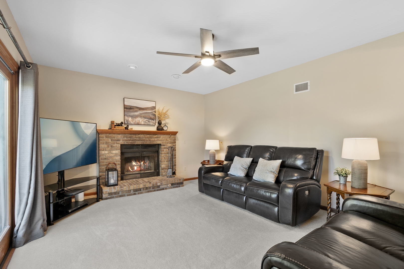 508 West Trail, Grayslake, IL 60030