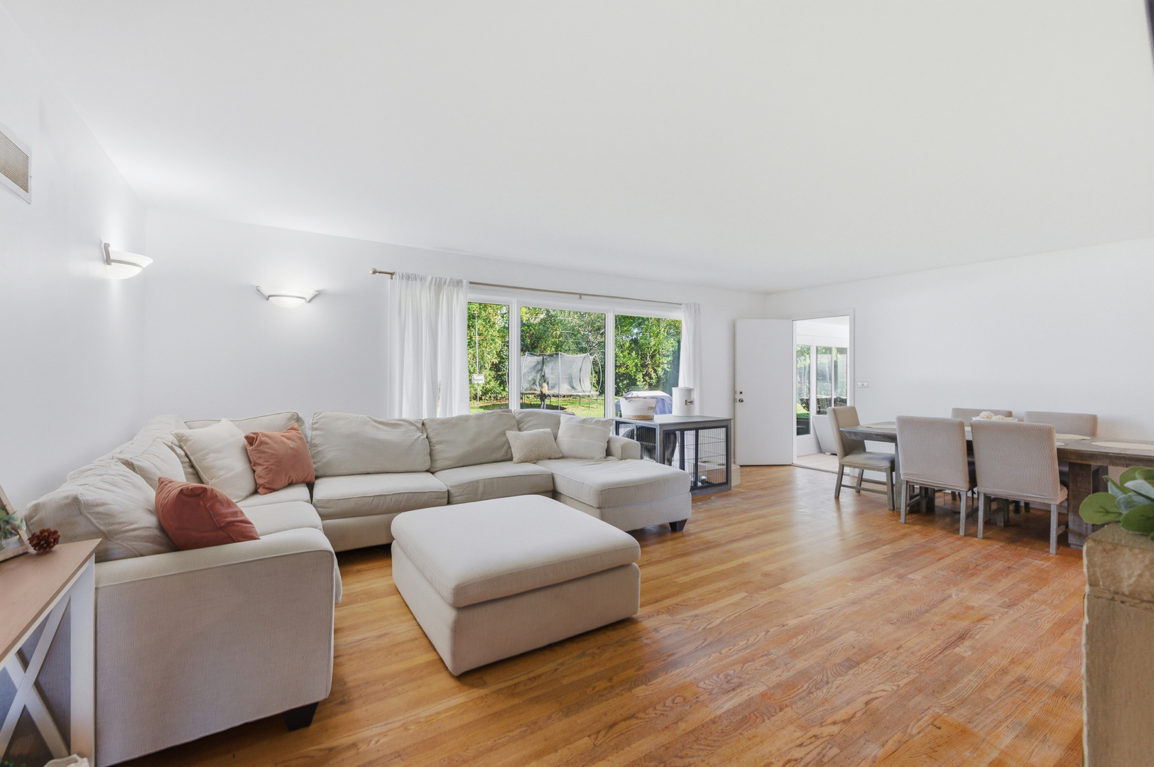 152 Aberdeen Drive, East Dundee, IL 60118