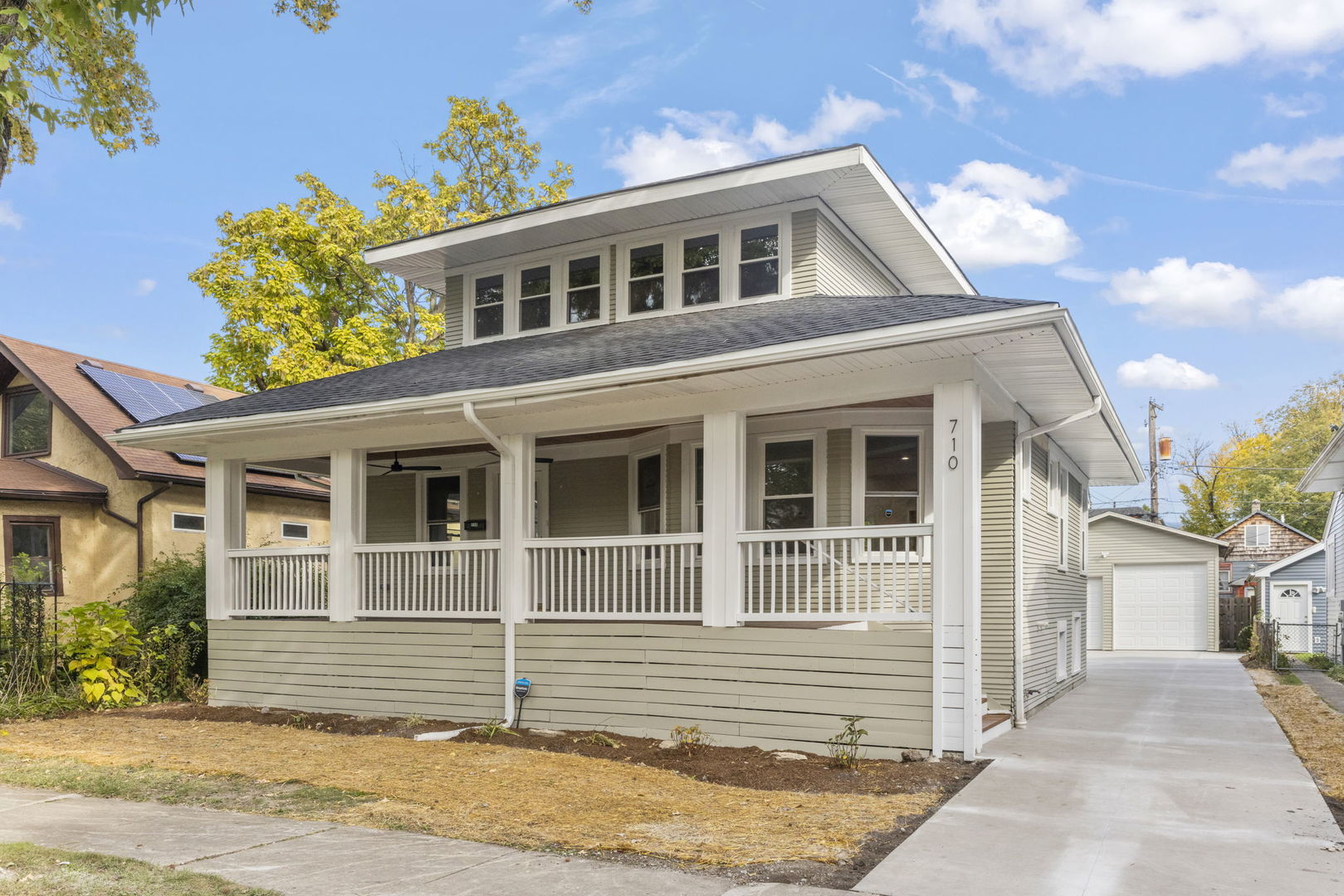 710 N Taylor Avenue, Oak Park, IL 60302