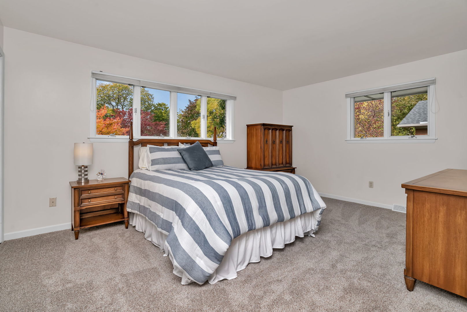 704 Lois Place, Joliet, IL 60435