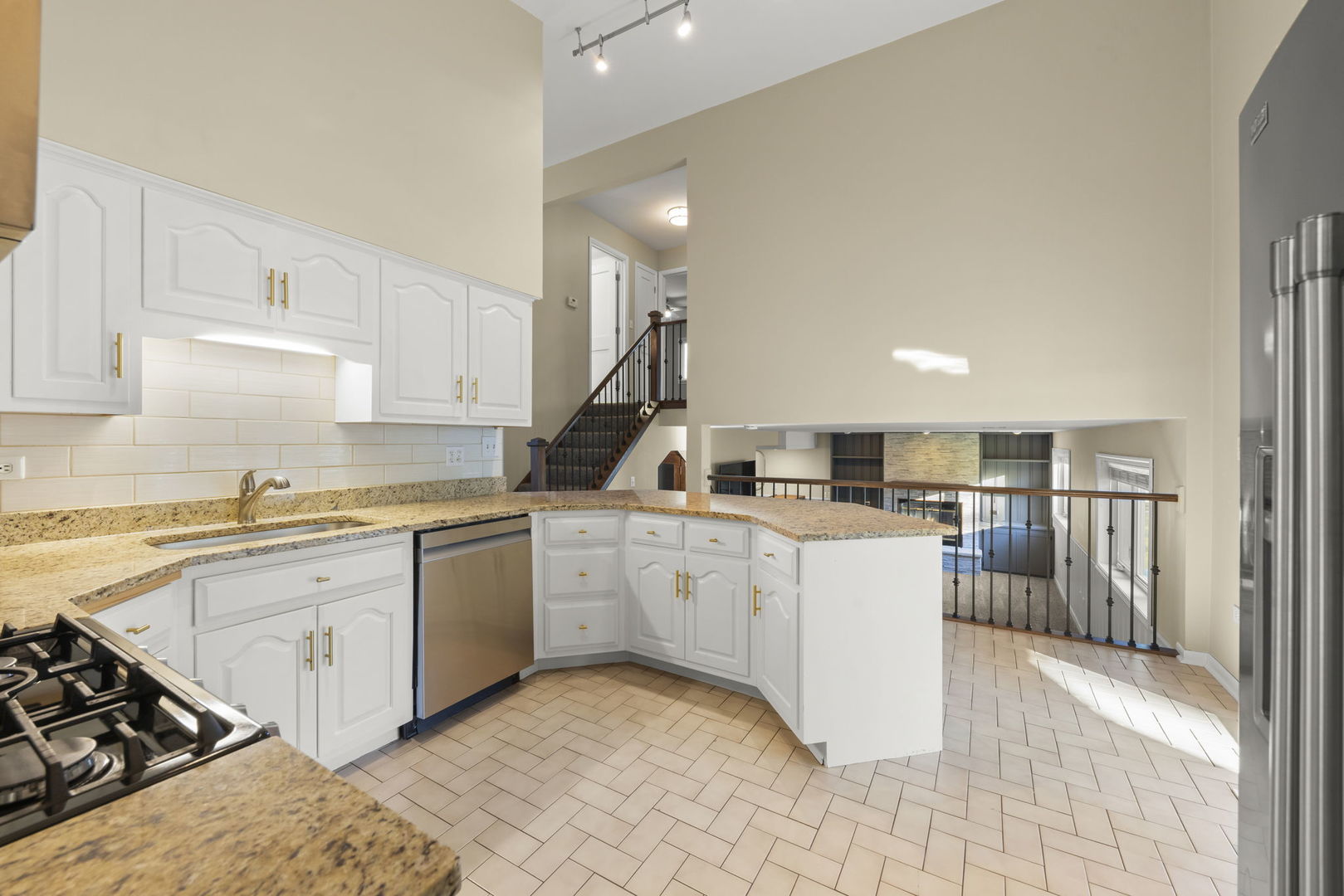 797 Oakwood Drive, Frankfort, IL 60423