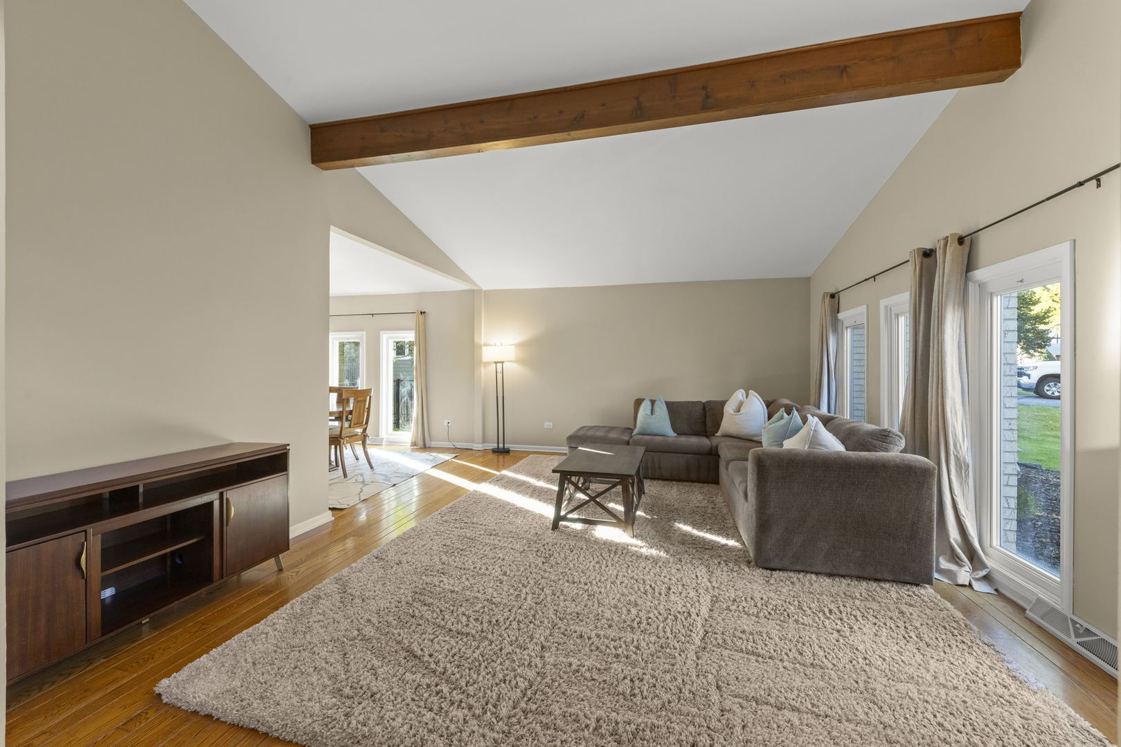 797 Oakwood Drive, Frankfort, IL 60423