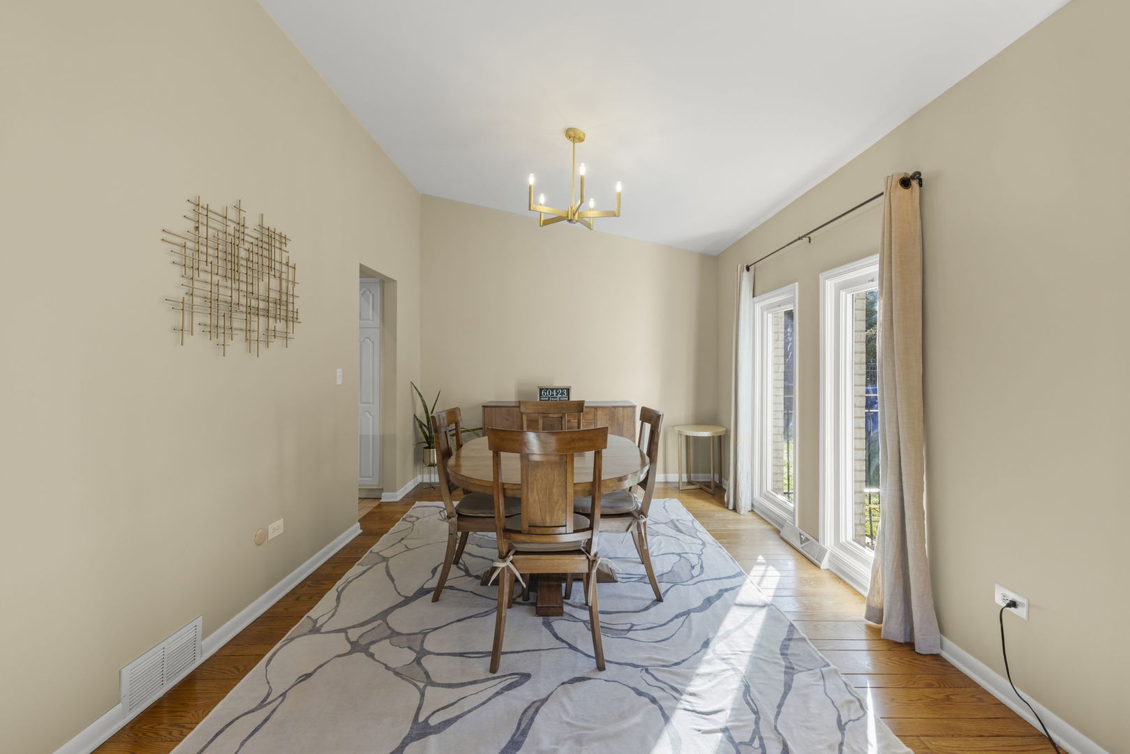 797 Oakwood Drive, Frankfort, IL 60423