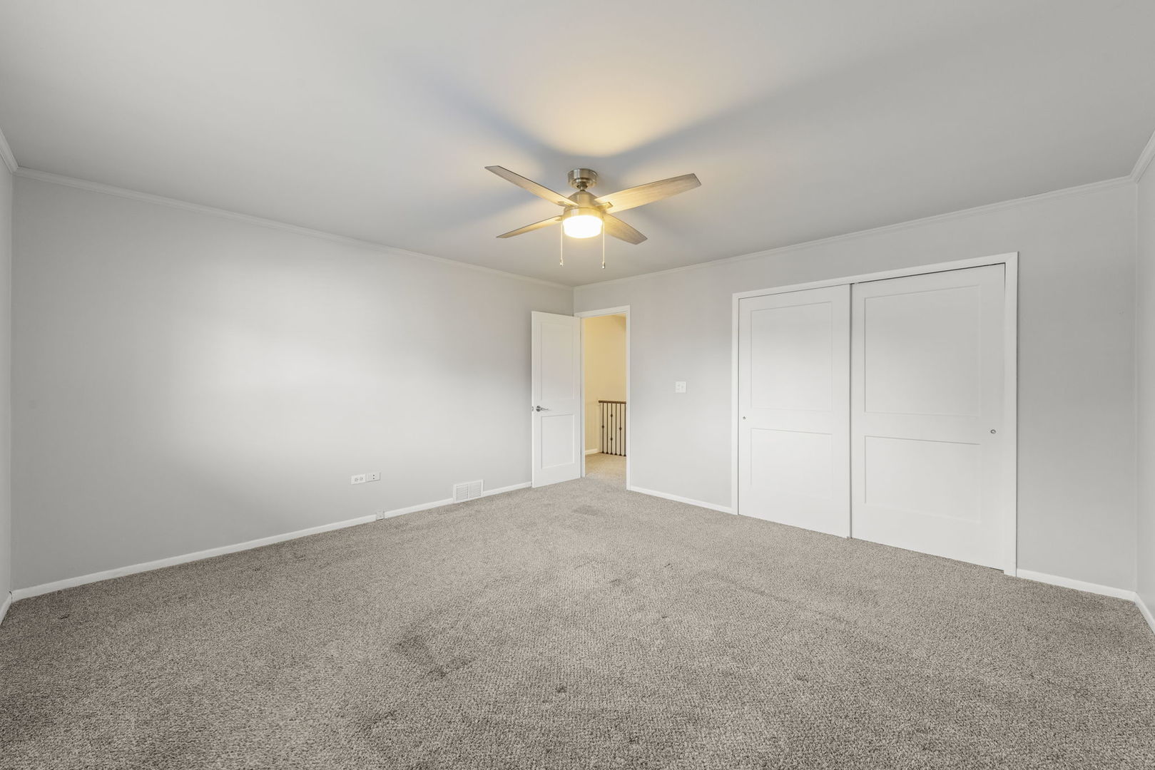 797 Oakwood Drive, Frankfort, IL 60423