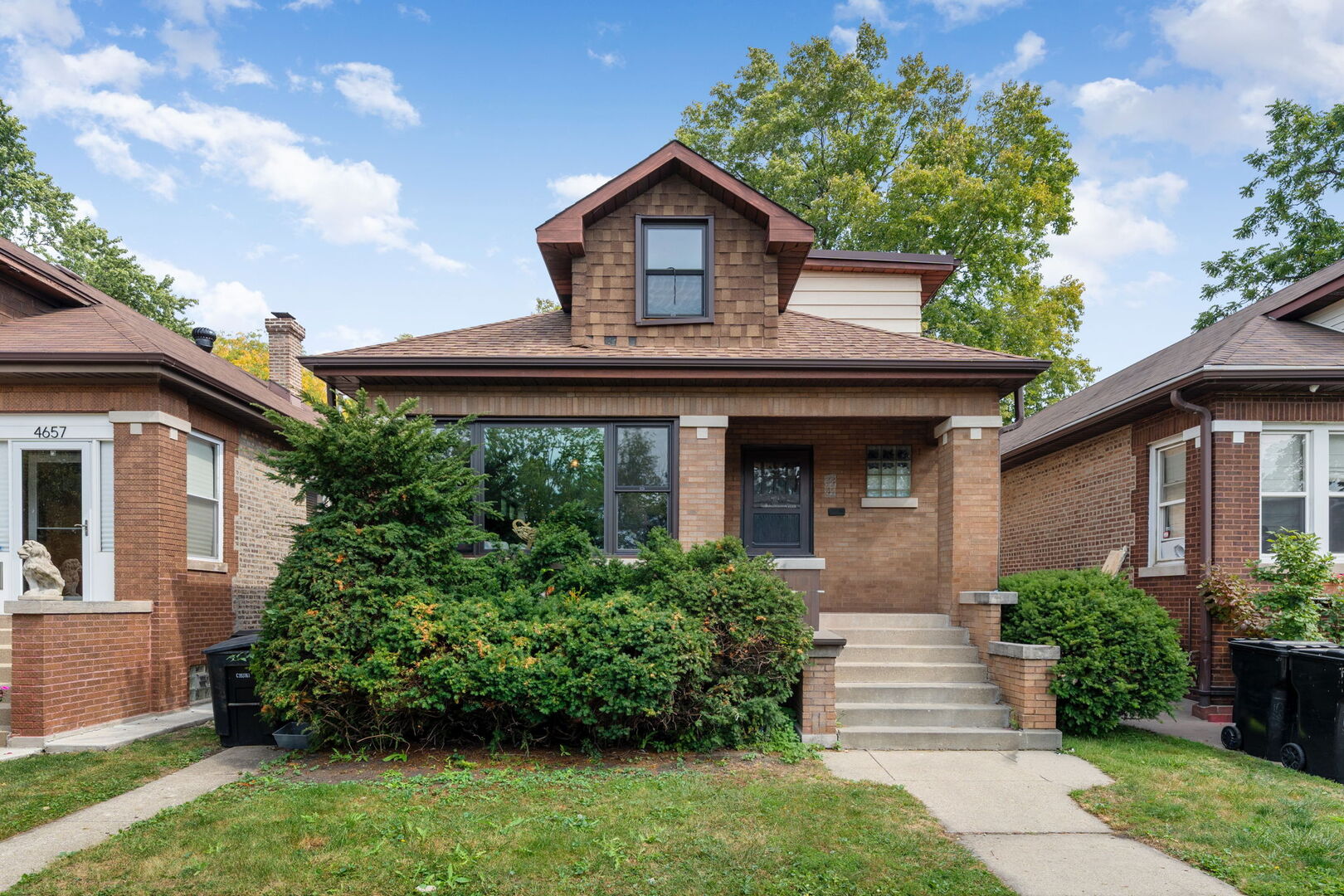 4655 N Keating Avenue, Chicago, IL 60630