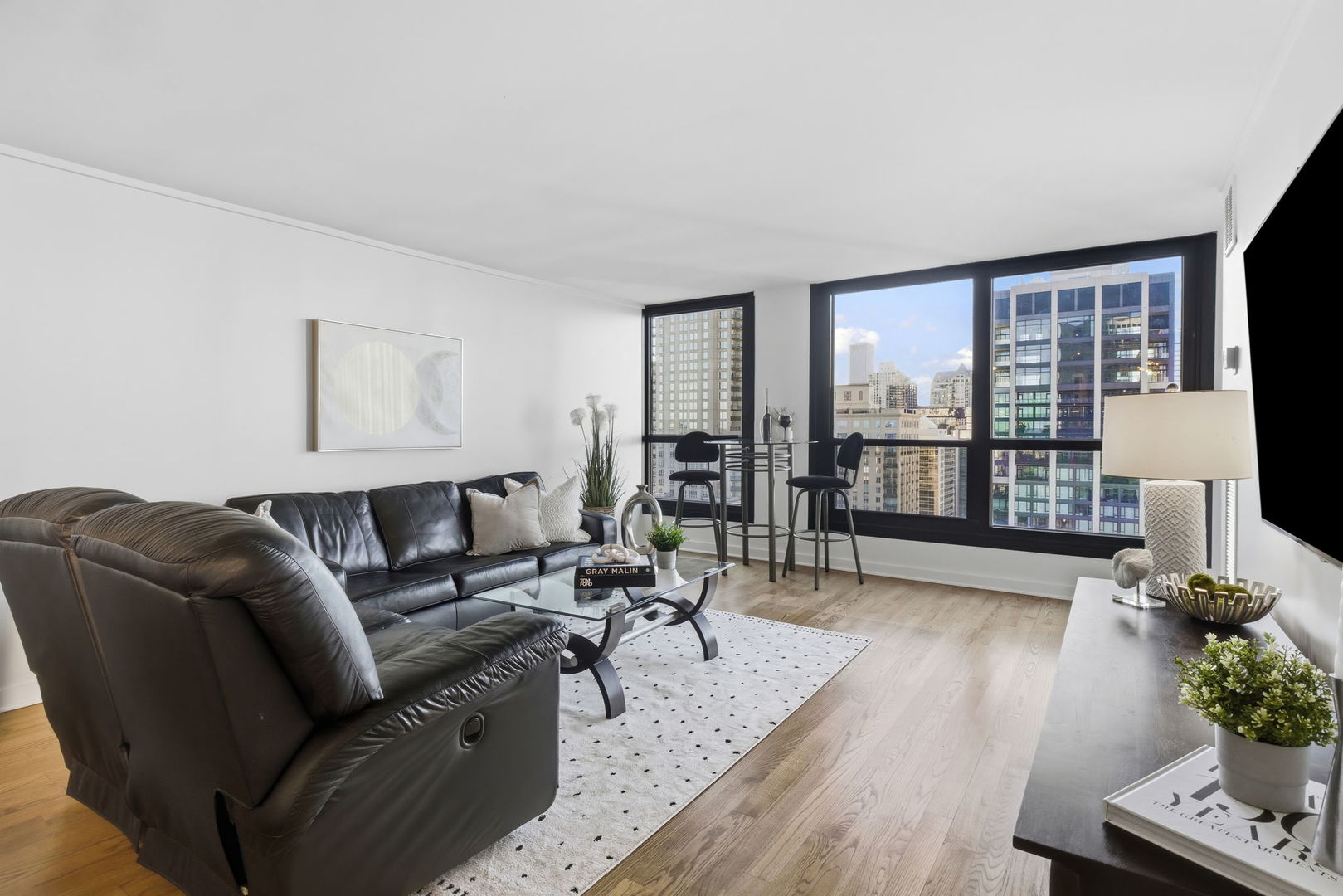 1030 N State Street #35K, Chicago, IL 60610