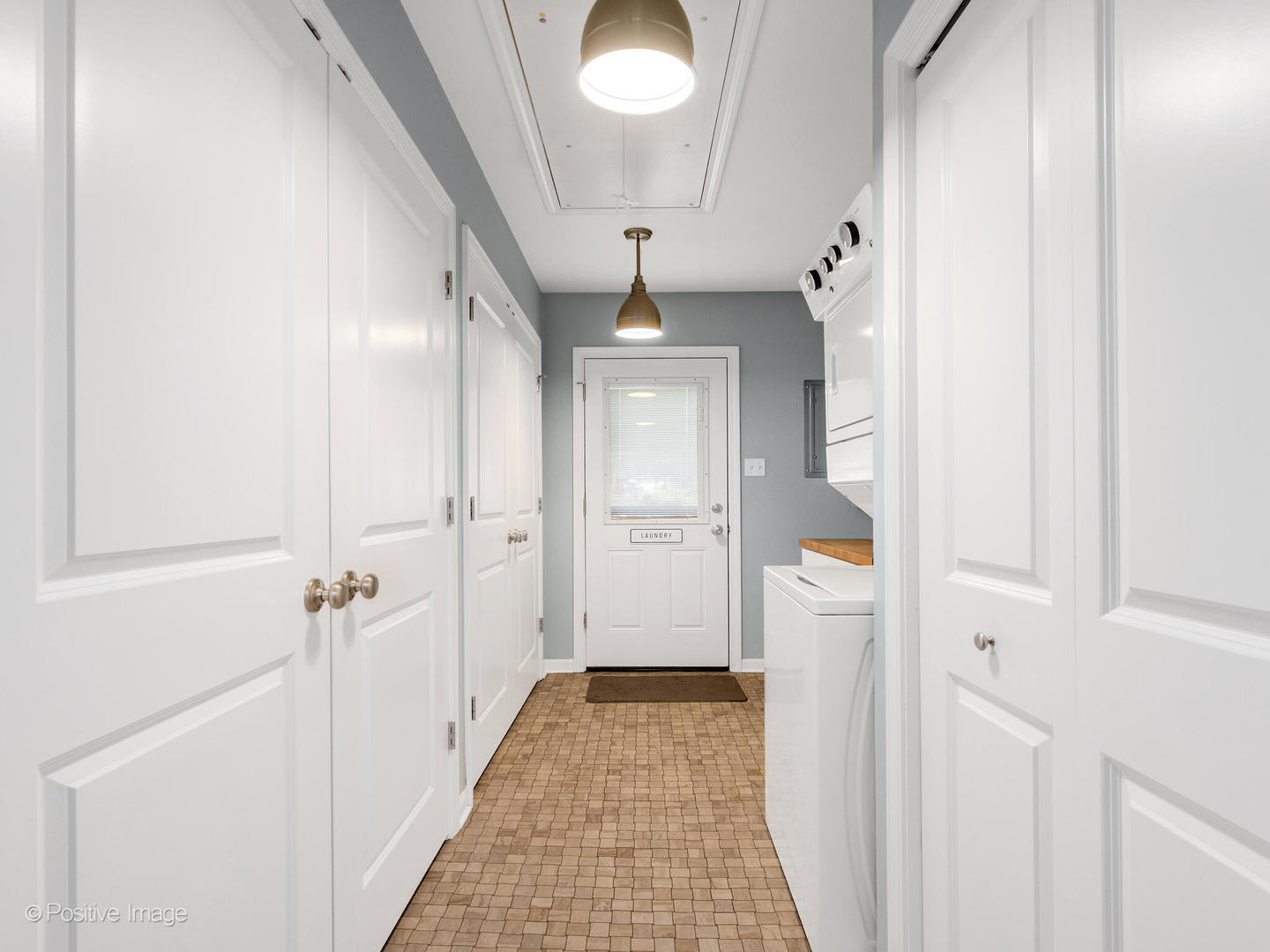 1S265 Dillon Lane, Villa Park, IL 60181