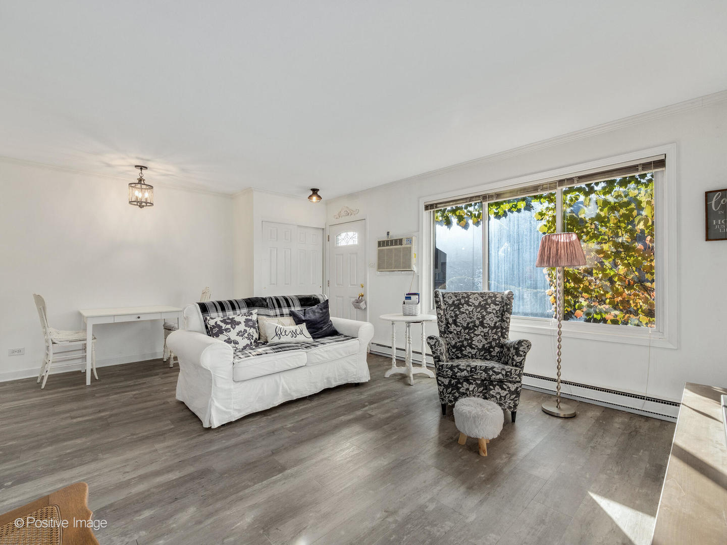 1S265 Dillon Lane, Villa Park, IL 60181