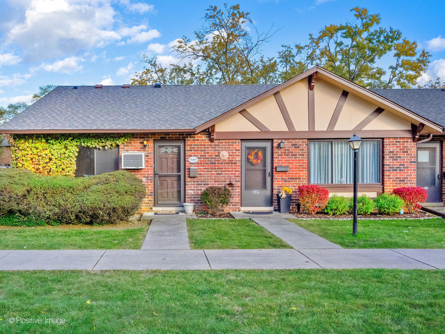 1S265 Dillon Lane, Villa Park, IL 60181