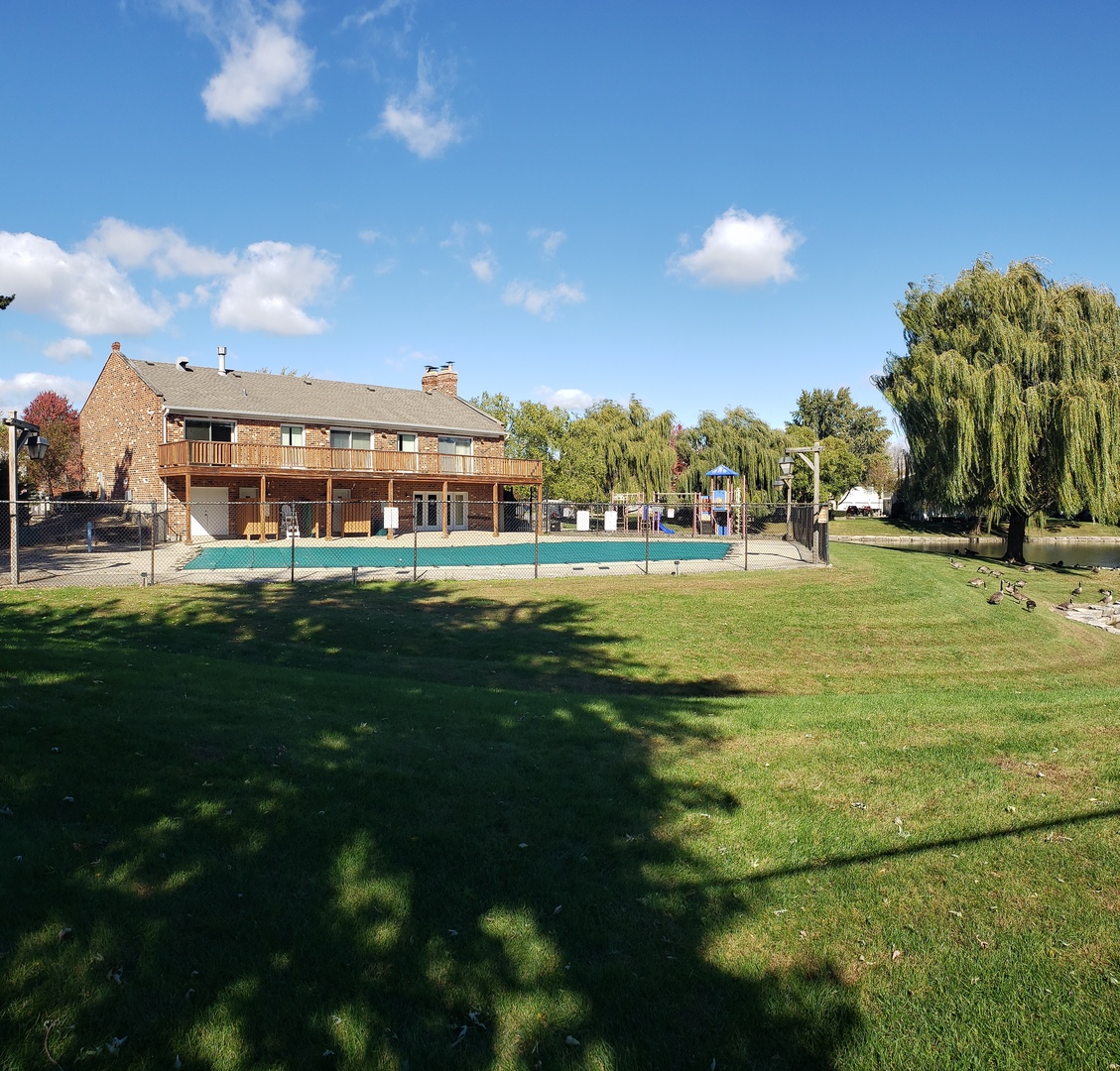 1150 Mount Vernon Court #C, Wheaton, IL 60189