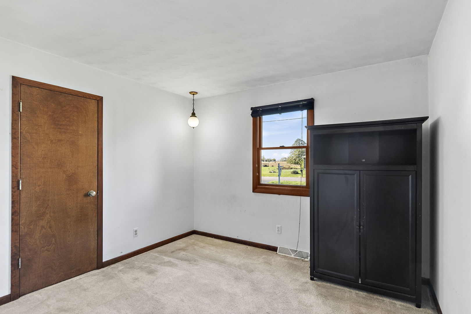 19474 Hahn Drive, DeKalb, IL 60115