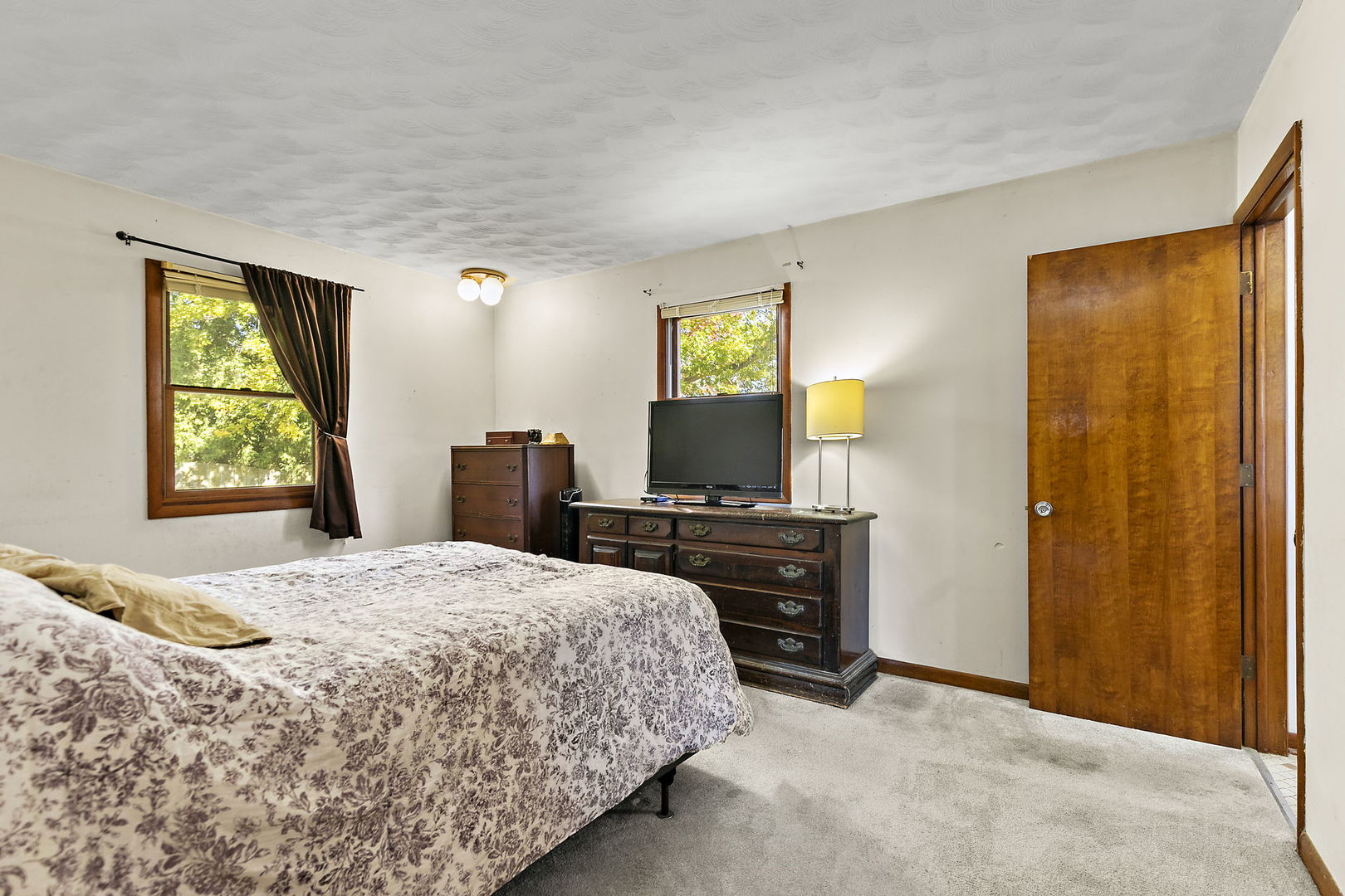 19474 Hahn Drive, DeKalb, IL 60115