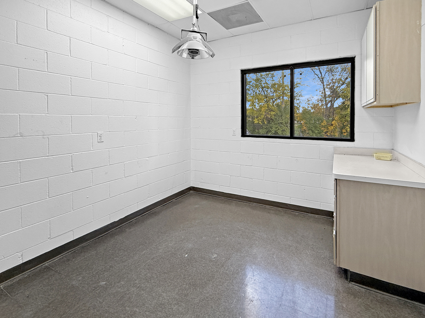 2904 W Il Route 120, McHenry, IL 60051