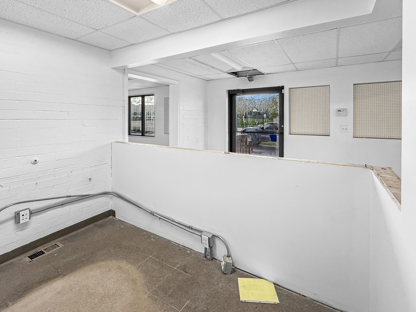 2904 W Il Route 120, McHenry, IL 60051