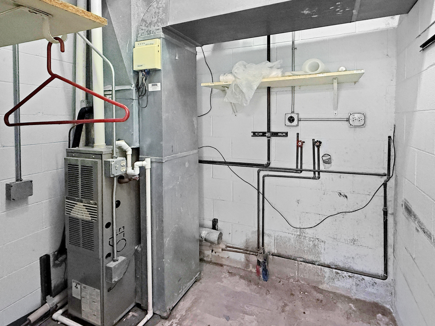 2904 W Il Route 120, McHenry, IL 60051